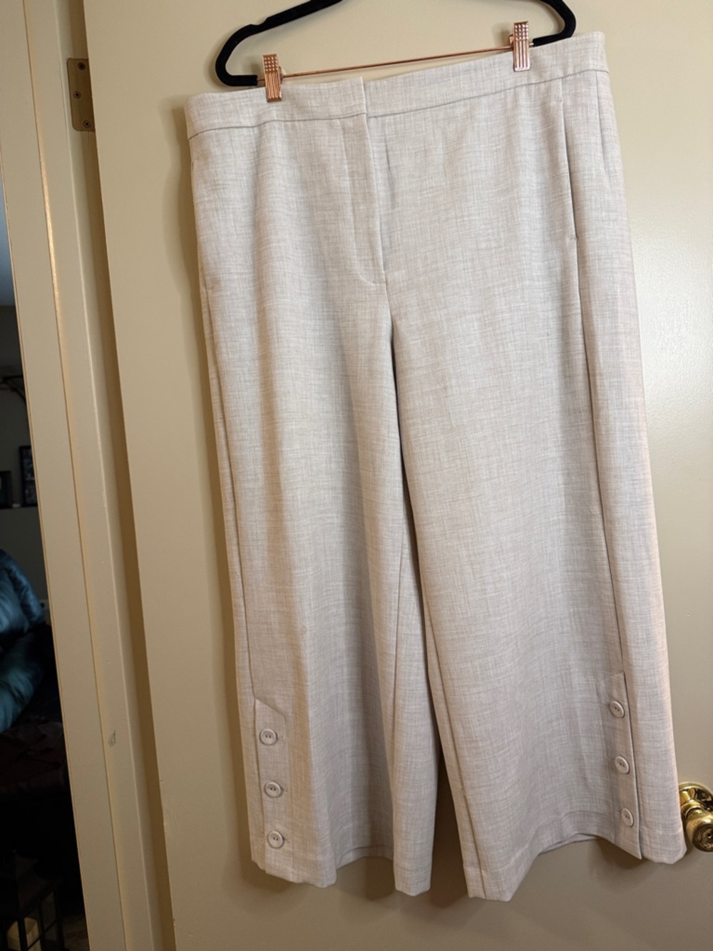 Ann Taylor Drapery Marina Wide -Leg Cropped Pants - Picture 11 of 17